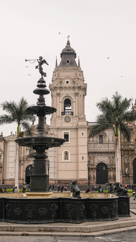 plaza de armas lima